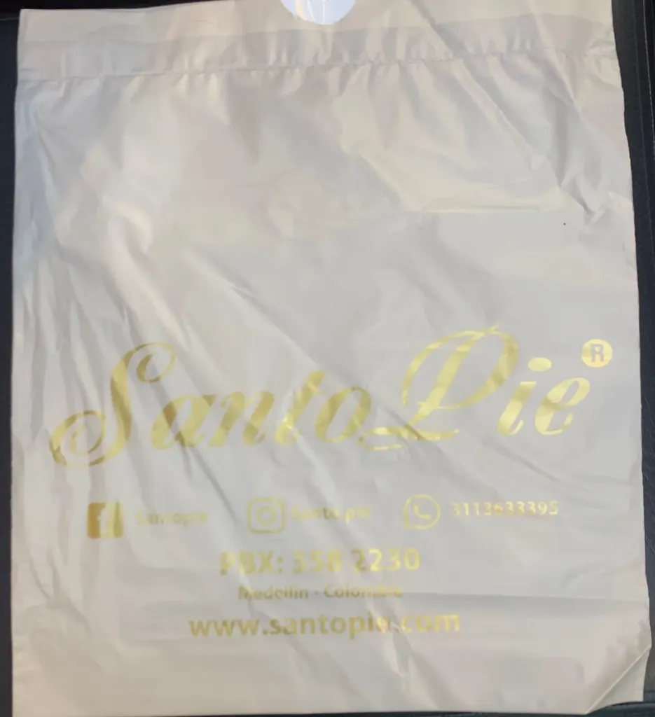 Bolsa Plástica Dorada Santo Pie
